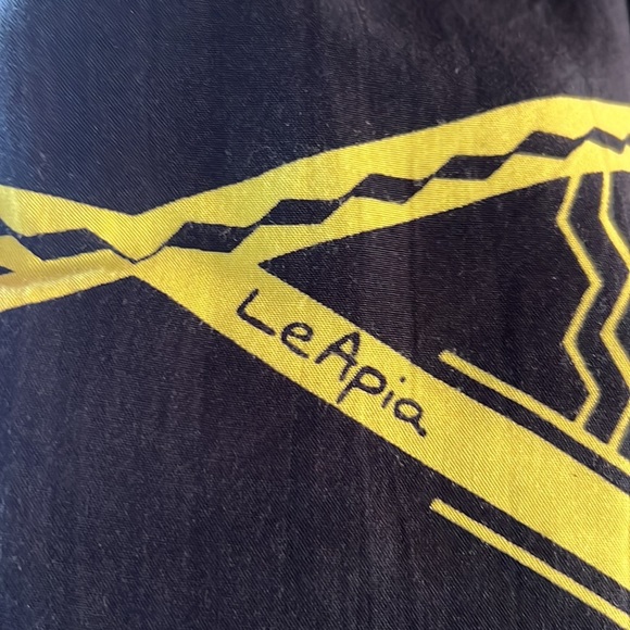 Gently used Missing Polynesia dress size 1. - Picture 3 of 4